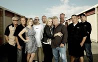 Storage Wars – L-R: Barry, David, Brandi, Jarrod, Laura, Dan and Darrell.