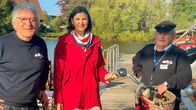 Landpartie – Feeltkahnfahrten in Stade Heike Götz mit Fleetkahnkapitän Wolfram Schmidt