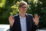 The Outlaws – Gregory Dillard (Stephen Merchant)