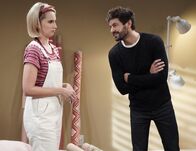 Last Man Standing – Mandy Baxter (Molly McCook, l.); Ryan Vogelson (Jordan Masterson, r.)