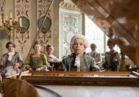 Louis van Beethoven – Das Talent von Louis van Beethoven (Colin Pütz) sorgt für Aufsehen in der Residenzstadt Bonn.