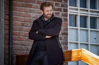 Kommissar Wisting – Adrian Stiller (Kyrre Hellum) von der Osloer „Kripos“ verfolgt seine eigenen Pläne.