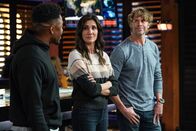Navy CIS: L.A. – (v.l.n.r.) Devin Rountree (Caleb Castille); Kensi Blye (Daniela Ruah); Marty Deeks (Eric Christian Olsen)