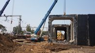 Highspeed-Baustellen – Die Baucrew muss jedes der 21 Tunnelelemente in einer bestimmten Reihenfolge platzieren, denn es zählt jede Minute.