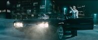 Fast & Furious 7 – Dom (Vin Diesel) macht vor nichts Halt, wenn es darum geht, das Leben seiner Freunde zu retten ...