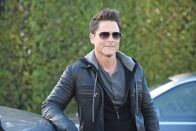 The Grinder - immer im Recht – Stewart ist begeistert, als ein Journalist über ihn berichten will, doch dann stielt ihm Dean (Rob Lowe) mal wieder die Show.
