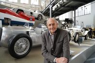 AVUS - Rennstrecke und Legende – Der ehemalige Formel-1-Fahrer Hans-Joachim Stuck gewann in der Tourenwagenmeisterschaft DTM drei Mal auf der AVUS.