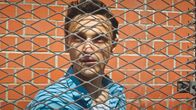 Große Freiheit – Hans Hoffmann (Franz Rogowski) liebt Männer. Da dies im Deutschland der Nachkriegszeit verboten ist, landet Hans immer wieder im Gefängnis.