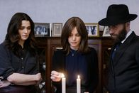Ungehorsam – Drei Freunde: Rachel Weisz als Ronit Krushka, Rachel McAdams als Esti Kuperman, Alessandro Nivola als Dovid Kuperman
