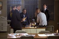 Criminal Minds – L-R: Mateo Cruz (Esai Morales), David Rossi (Joe Mantegna), Derek Morgan (Shemar Moore) und Aaron Hotchner (Thomas Gibson)