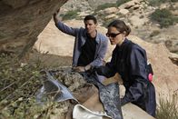 Bones - Die Knochenjägerin – Booth (David Boreanaz, l.); Dr. Brennan (Emily Deschanel, r.)