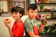 Schmatzo - Kochen mit WOW – Die Kochkids Ben und Felix.