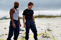 Atlantic Rim – Red (David Chokachi) und Lieutenant Jim Rushing (Anthony Criss,l.).