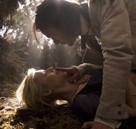 Der Sternwanderer – Er ist sich sicher, dass sein Herz bereits einer anderen gehört, doch Tristan (Charlie Cox, oben) kann sich der Schönheit von Yvaine (Claire Danes, unten) kaum entziehen ...