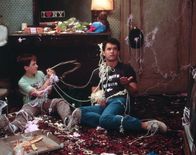 Big – L-R: Billy (Jared Rushton) , Josh (Tom Hanks) Ville: L-R: Billy (Jared Rushton),