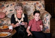 Young Sheldon – Annie Potts (Constance 'Meemaw' Tucker), Iain Armitage (Sheldon Cooper).