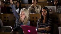 The Green Inferno – Vorne, l-r: Kaycee (Sky Ferreira), Justine (Lorenza Izzo)