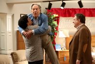 The Goldbergs – (v.l.n.r.) Vic (Cedric Yarbrough); Albert "Pops" Solomon (George Segal); Murray Goldberg (Jeff Garlin)