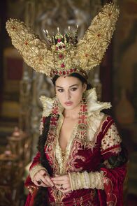Brothers Grimm – Monica Bellucci ist die 'Spiegelkönigin'Monica Bellucci ist die 'SpiegelkĂ¶nigin'