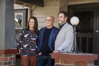 Unser Traumhaus: Umzug oder Umbau? – (v.l.n.r.) Amanda; Neale Whitaker; Mark