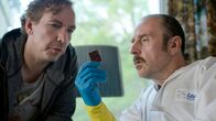 Der Tatortreiniger – Schotty und Didi im Disput: Filzgleiter - praktischer Möbelschutz oder doch ein Werk des Teufels?