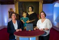 Kunst + Krempel – Dieser Schmuck stammt aus der Familie und ist in einem Gemälde dokumentiert.
