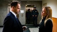 Elementary – Sherlock Holmes (Jonny Lee Miller, l.); Joan Watson (Lucy Liu, r.)