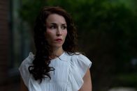 Dead Man Down – Bei einem Unfall wurde das Gesicht von Beatrice (Noomi Rapace) entstellt.