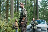 Colony – Pictured: (l-r) Katie Bowman (Sarah Wayne Callies), Will Bowman (Josh Holloway), Bram Bowman (Alex Neustaedter)