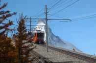 alpha-expedition: Mit dem Zug ... – Gornergratbahn mit Matterhorn.