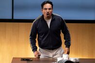 Jexi – Kai (Michael Peña)