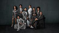 Black-ish – (v.li.): Zoey Johnson (Yara Shahidi), Jack Johnson (Miles Brown), Andre ‚Junior‘ Johnson jr. (Marcus Scribner), Andre ‚Dre‘ Johnson (Anthony Anderson), Rainbow ‚Bow‘ Johnson (Tracee Ellis Ross), Diane Johnson (Marsai Martin), Ruby (Jenifer Lewis), Pops (Laurence Fishburne).