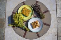 Zu Tisch ... – Pita und Bobotopita – gebacken im Holzbackofen: Bobotopita ist ein traditionelles Gericht mit einem Teig aus Maismehl, Wasser und Olivenöl.