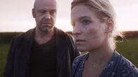 Liebe – Janusz hat die Prostituierte Irina engagiert, ihn zur Beerdigung begleiten.