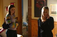 Gilmore Girls – Rory (Alexis Bledel, l.); Paris (Liza Weil, r.)