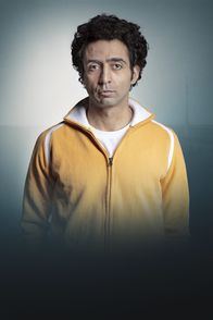 Unseen – Ayoub (Roda Fawaz) bemüht sich sehr, eine Lösung für sich und seine Familie zu finden.