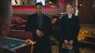 Elementary – Als ein Teilnehmer einer Realityshow umgebracht wird, glauben Bell (Jon Michael Hill, l.) und Watson (Lucy Liu, r.) sofort zu wissen, wer der Mörder ist. Doch ihn zur Strecke zu bringen, ist schwieriger, als erwartet ...