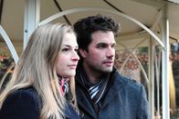 Sturm der Liebe – ARD STURM DER LIEBE FOLGE 1461 Uhr im ERSTEN. Theresa (Ines Lutz, l.) kann mit der Lüge nicht mehr weiterleben und verlangt von Konstantin (Moritz Tittel, r.) zur Wahrheit zu stehen.