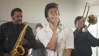 Get on Up – Maceo Parker (Craig Robinson, l.); James Brown (Chadwick Boseman, r.)
