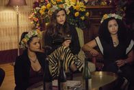 Charmed – v.l.n.r.) Mel Vera (Melonie Diaz); Maggie Vera (Sarah Jeffery); Macy Vaughn (Madeleine Mantock)