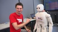 Die Sendung mit dem Elefanten – Was echte Roboter können, findet André an der Uni Bonn heraus.