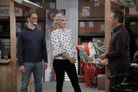 Last Man Standing – (v.l.n.r.) Kyle Anderson (Christoph Sanders); Mandy Baxter (Molly McCook); Mike Baxter (Tim Allen)