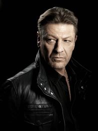 Legends – (1. Staffel) - FBI-Agent Martin Odum (Sean Bean) hat eine außergewöhnliche Begabung: Er kann sich je nach Mission und Ziel in eine bestimmte beziehungsweise andere Person verwandeln ...