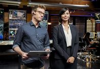 Navy CIS: L.A. – Eric Beale (Barrett Foa, l.); Sarah "Mac" Mackenzie (Catherine Bell, r.)