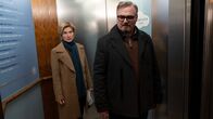SOKO Stuttgart – Schock auf dem Stuttgarter Fernsehturm – ein Aufzugsführer wird erstochen. Sein Arbeitskollege Jürgen Spengler (Oliver Breite) ist fassungslos, in seinen Augen war das Opfer ein unauffälliger und zuverlässiger Zeitgenosse. Doch kann Kriminalhauptkommissarin Martina Seiffert (Astrid M. Fünderich) seinen Aussagen trauen?
