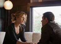 Contraband – Contraband - Sein letzter Coup Ehepaar: Kate Beckinsale als Kate Farraday, Mark Wahlberg als Chris Farraday