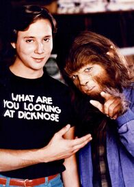 Teenwolf – Beste Freunde: Rupert 'Stiles' Stilinski (Jerry Levine, l.) und Werwolf Scott Howard (Michael J. Fox) wollen nach Scotts seltsamer Verwandlung endlich bei den Mädchen groß rauskommen.