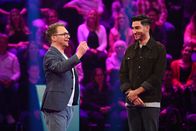 Voll verschossen mit Ralf Schmitz – Ralf Schmitz (l.); Andrea (r.)