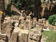 Terra X: Große Völker – Tophet in Karthago. An diesem kontroversen Ort wurden einst Säuglinge und Kleinkinder bestattet oder den Göttern geopfert.