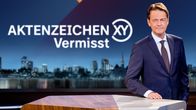 Aktenzeichen XY... Vermisst – Rudi Cerne im Studio.
